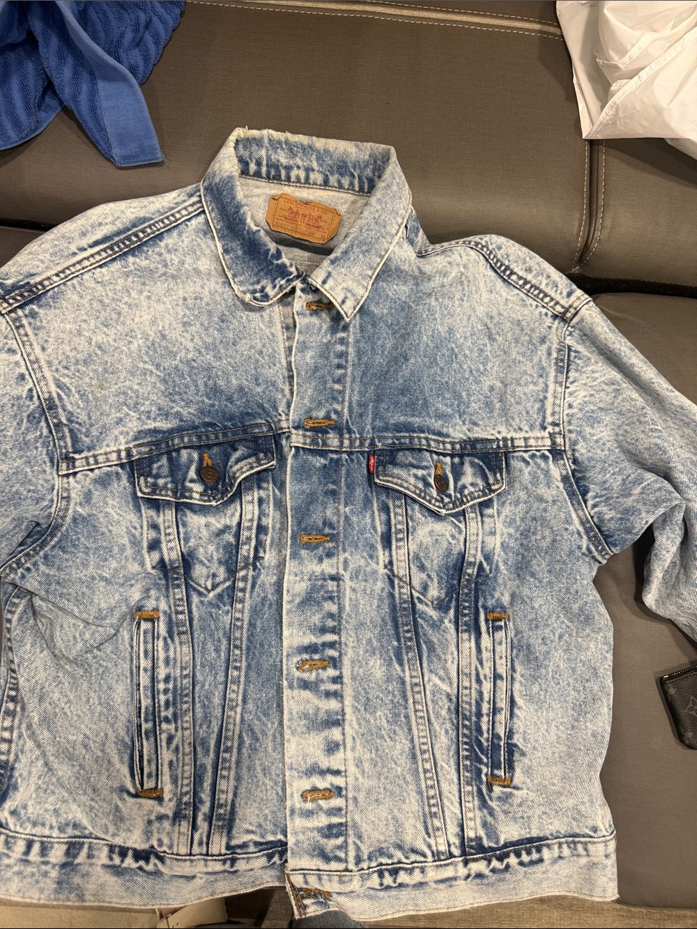 Vintage Levi’s 70507 Acid Wash Denim Jacket Made in USA Size XL